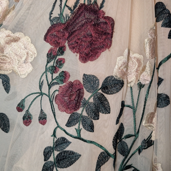 Floral Square-Neck Maxi Dress in Blush with Burgundy Roses - Picture 4 of 6